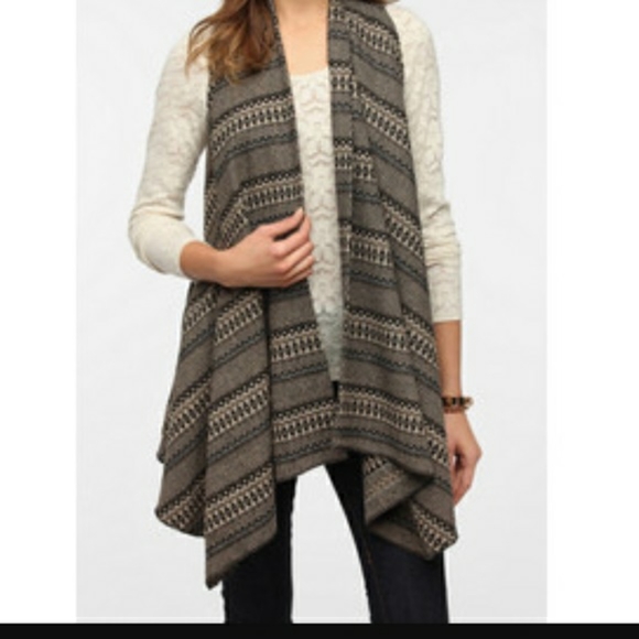 Urban Outfitters Jackets & Blazers - Staring at Stars waterfall vest/cape with pockets